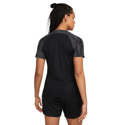 Majica Dri-Fit Strike Mujer