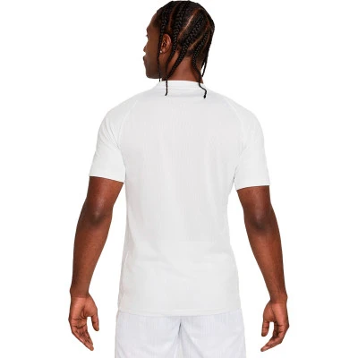 Majica Academy Essentials