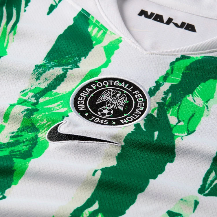 camiseta-nike-nigeria-segunda-equipacion-copa-africa-femenina-2025-mujer-white-pine-green-green-strike-black-no-sponso-2