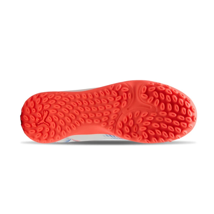 bota-puma-future-8-play-turf-nino-white-black-glowing-red-3