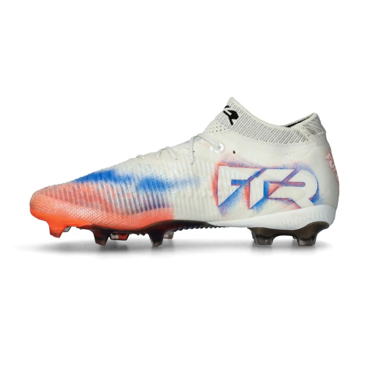 bota-puma-future-8-ultimate-fg-white-black-glowing-red-2
