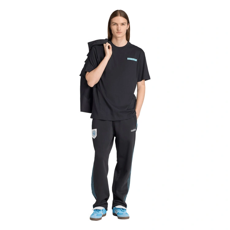 camiseta-adidas-graphic-tee-black-4