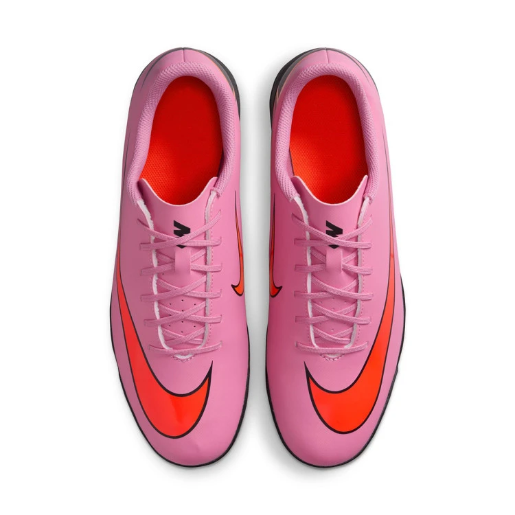 bota-nike-zoom-mercurial-vapor-16-club-turf-magic-flamingo-black-total-crimson-4