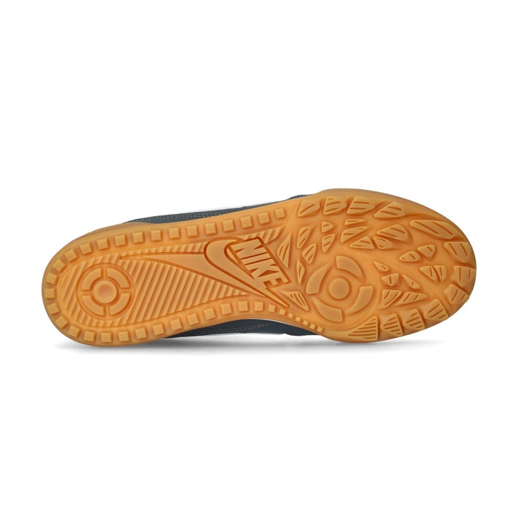 zapatilla-nike-terra-manta-gris-3
