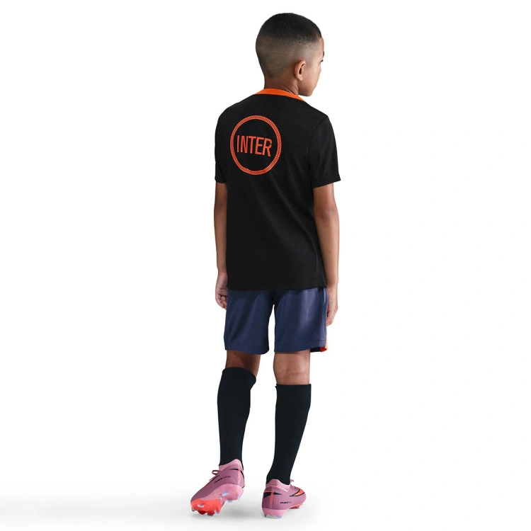 camiseta-nike-inter-milan-pre-match-2025-2026-nino-black-thunder-blue-safety-orange-5