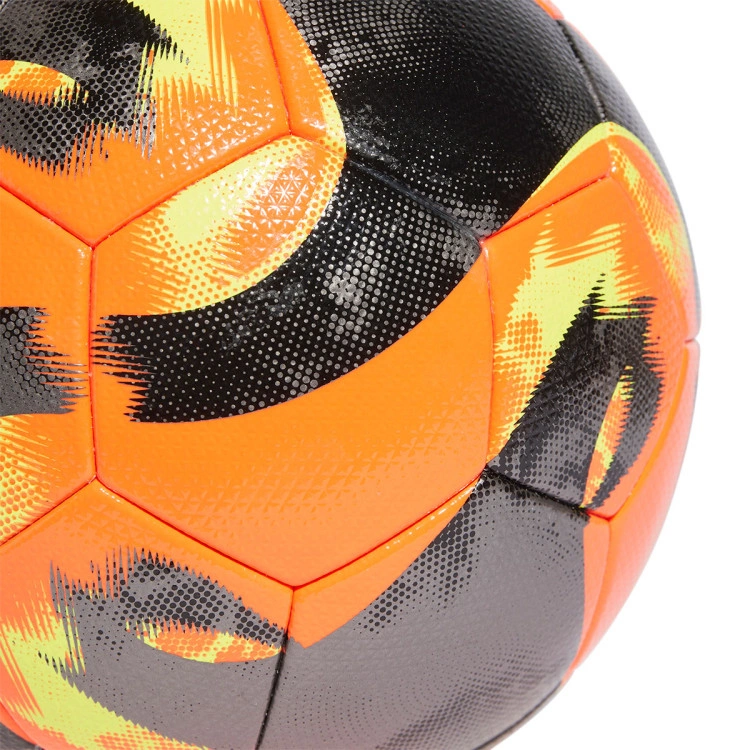 balon-adidas-tiro-pro-winter-solar-orange-black-iron-metallic-3