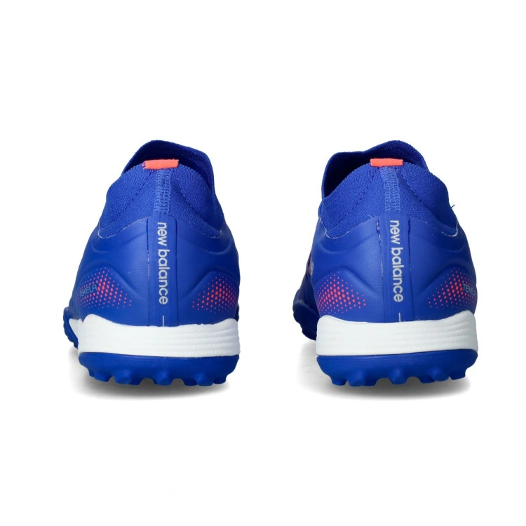 bota-new-balance-tekela-team-turf-v5-azul-4