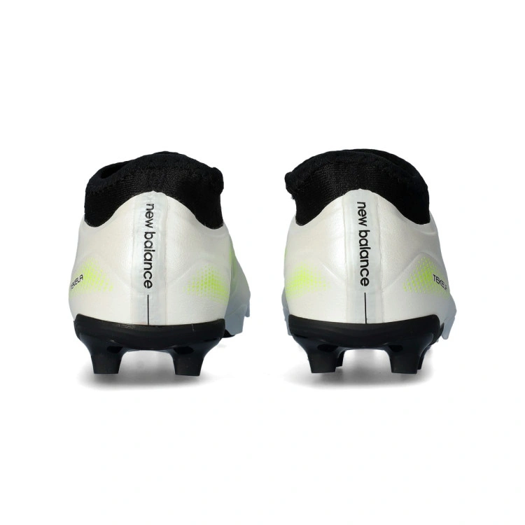bota-new-balance-kinder-tekela-team-low-laced-fg-v5-blanco-4