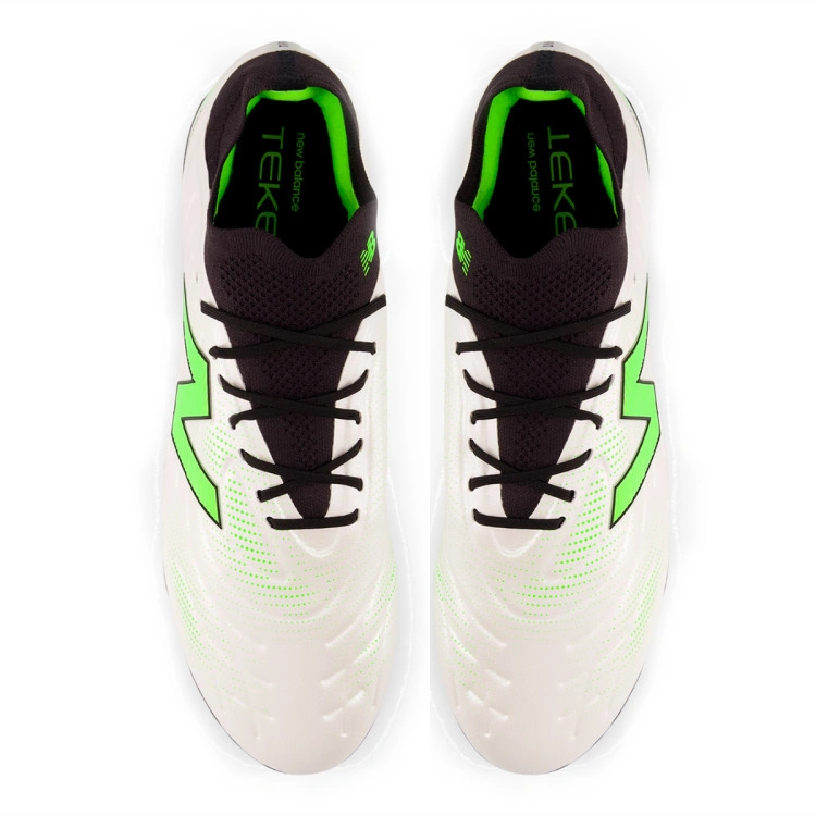 bota-new-balance-tekela-pro-low-laced-mg-v5-white-4