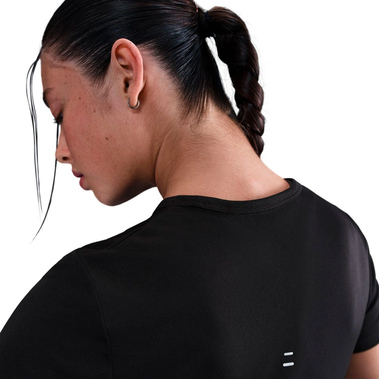 camiseta-nike-tempo-swoosh-mujer-black-white-3