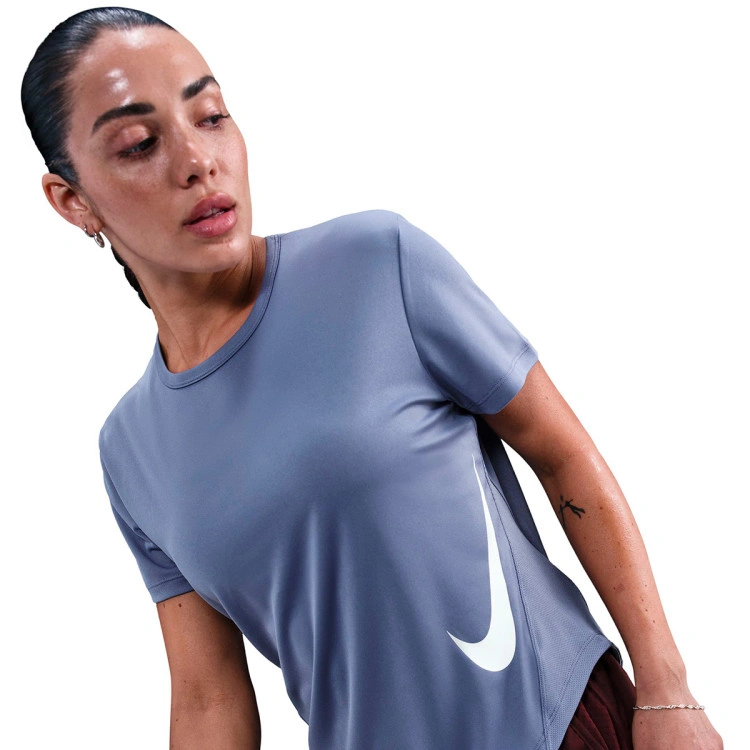 camiseta-nike-tempo-swoosh-dri-fit-mujer-world-indigo-white-2