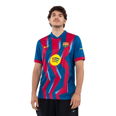 Dres FC Barcelona Četvrta Oprema 2025-2026