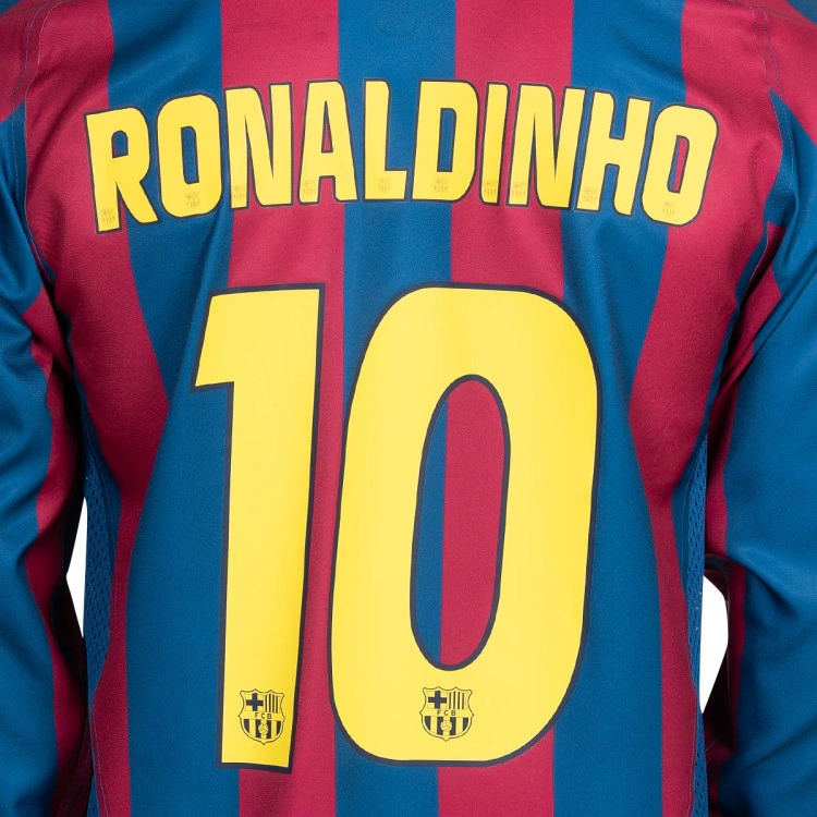 camiseta-nike-ronaldinho-fc-barcelona-edicion-especial-2025-2026-gym-blue-desert-maroon-tour-yellow-1