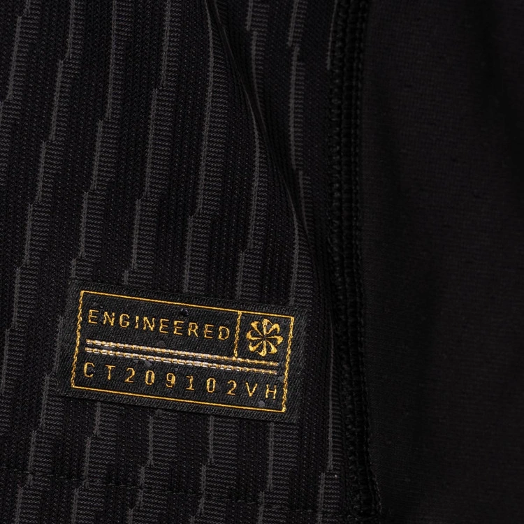 camiseta-nike-psg-cuarta-equipacion-authentic-2025-2026-off-noir-black-pearl-pink-6