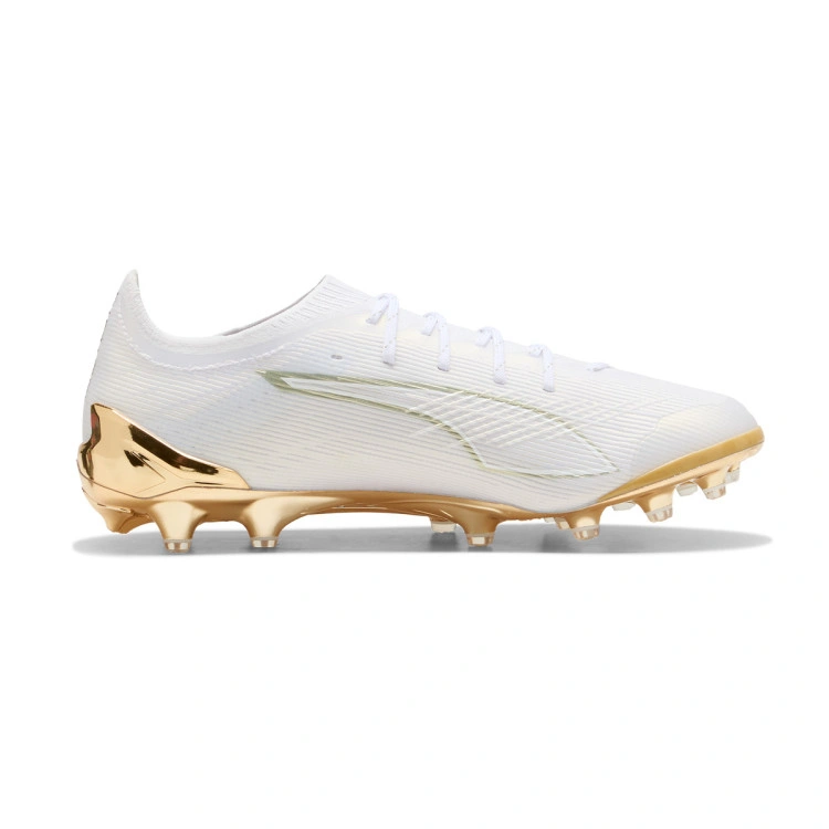 bota-puma-ultra-6-ultimate-ag-white-metallic-gold-black-1