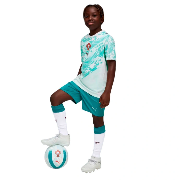 pantalon-corto-puma-portugal-segunda-equipacion-mundial-2026-nino-green-3