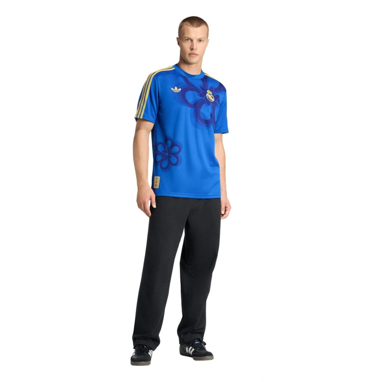 camiseta-adidas-real-madrid-cny-fanswear-2025-2026-team-royal-blue-4