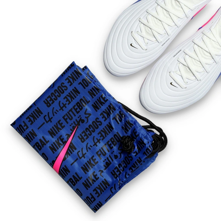 bota-nike-tiempo-maestro-elite-fg-white-black-racer-blue-pink-blast-6