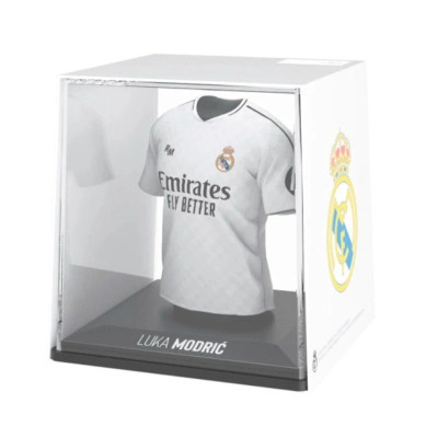 Vitrina za Dres Real Madrida Modrića 2024 – 2025