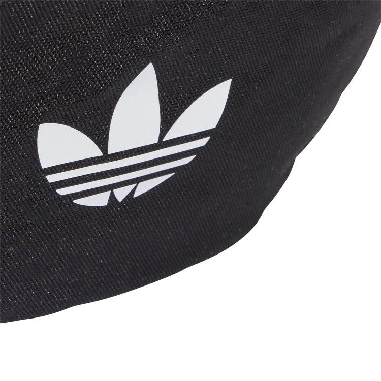saco-adidas-adicolor-wb-black-white-3