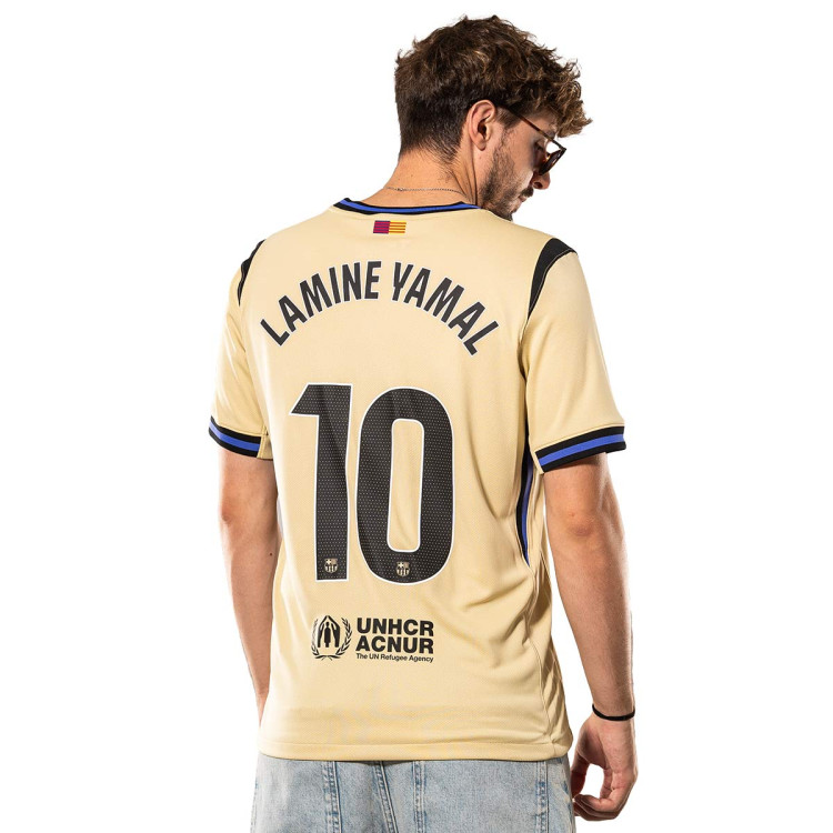 Lamine Yamal FC Barcelona x Kobe 2025-2026 U gostima