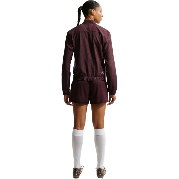 pantalon-corto-nike-united-mujer-burgundy-crush-multi-color-metallic-silver-4