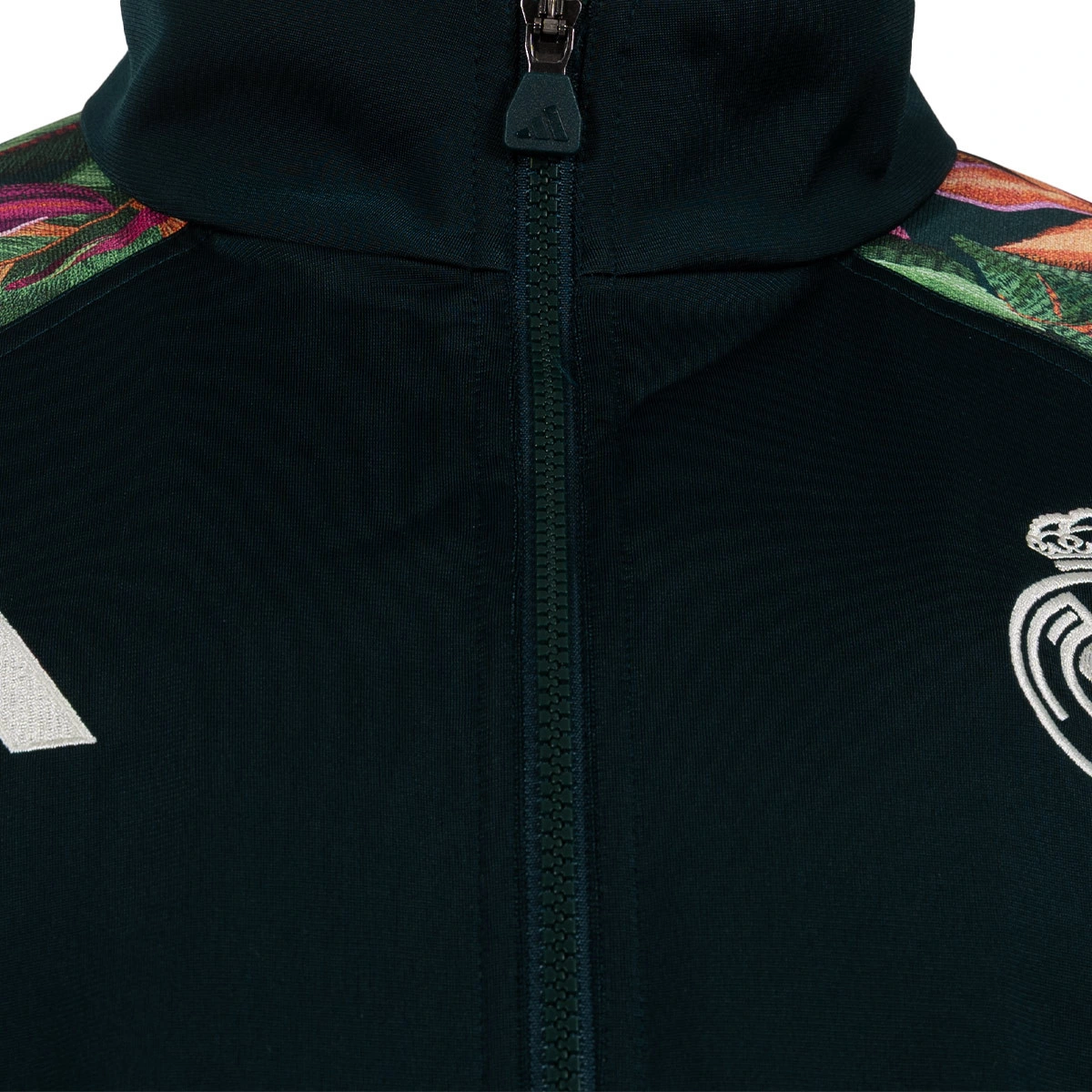 chaqueta-adidas-real-madrid-fanswear-2026-2027-aurora-ivy-5