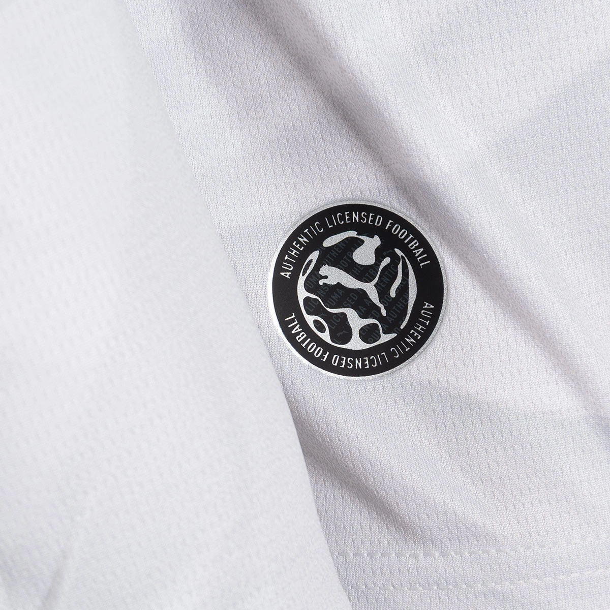 camiseta-puma-ac-milan-segunda-equipacion-2026-2027-puma-white-victory-gold-5