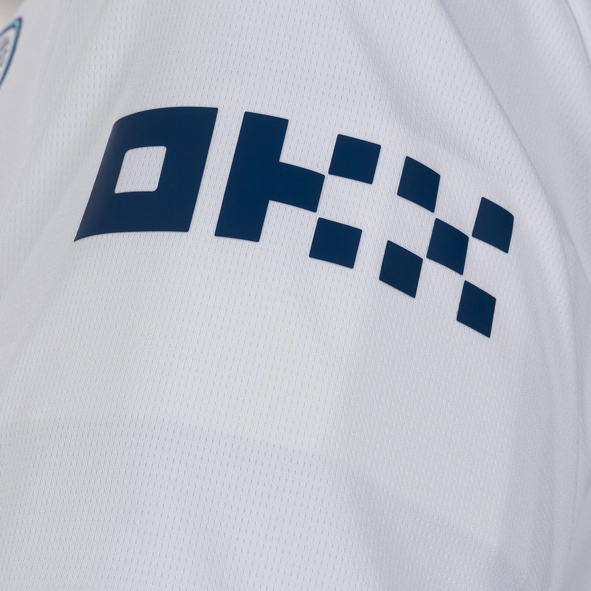 camiseta-puma-manchester-city-tercera-equipacion-2026-2027-white-blazing-blue-6