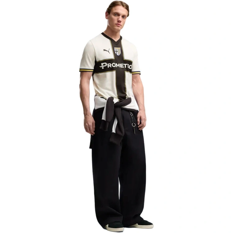 camiseta-puma-parma-primera-equipacion-2026-2027-warm-white-puma-black-2