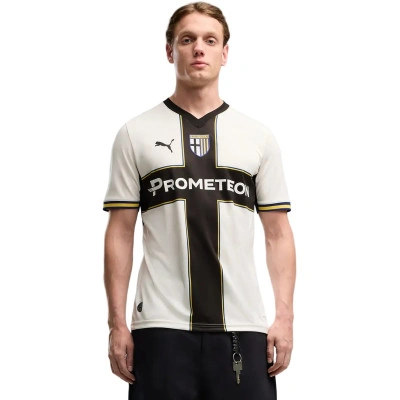 Dres Parma Domaći 2026-2027