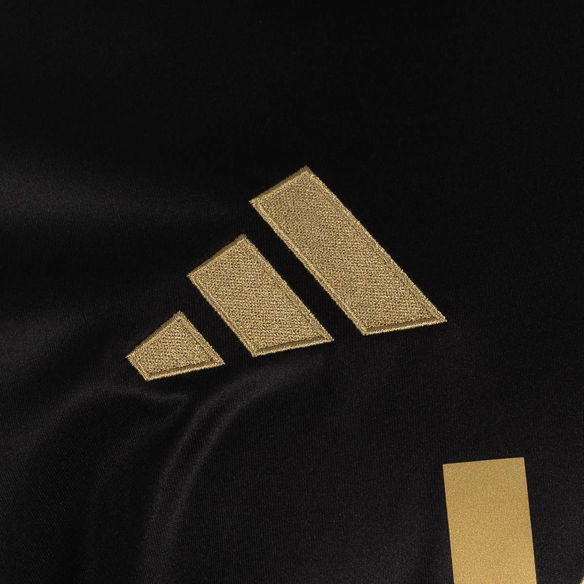 camiseta-adidas-juventus-tercera-equipacion-2026-2027-nino-black-4