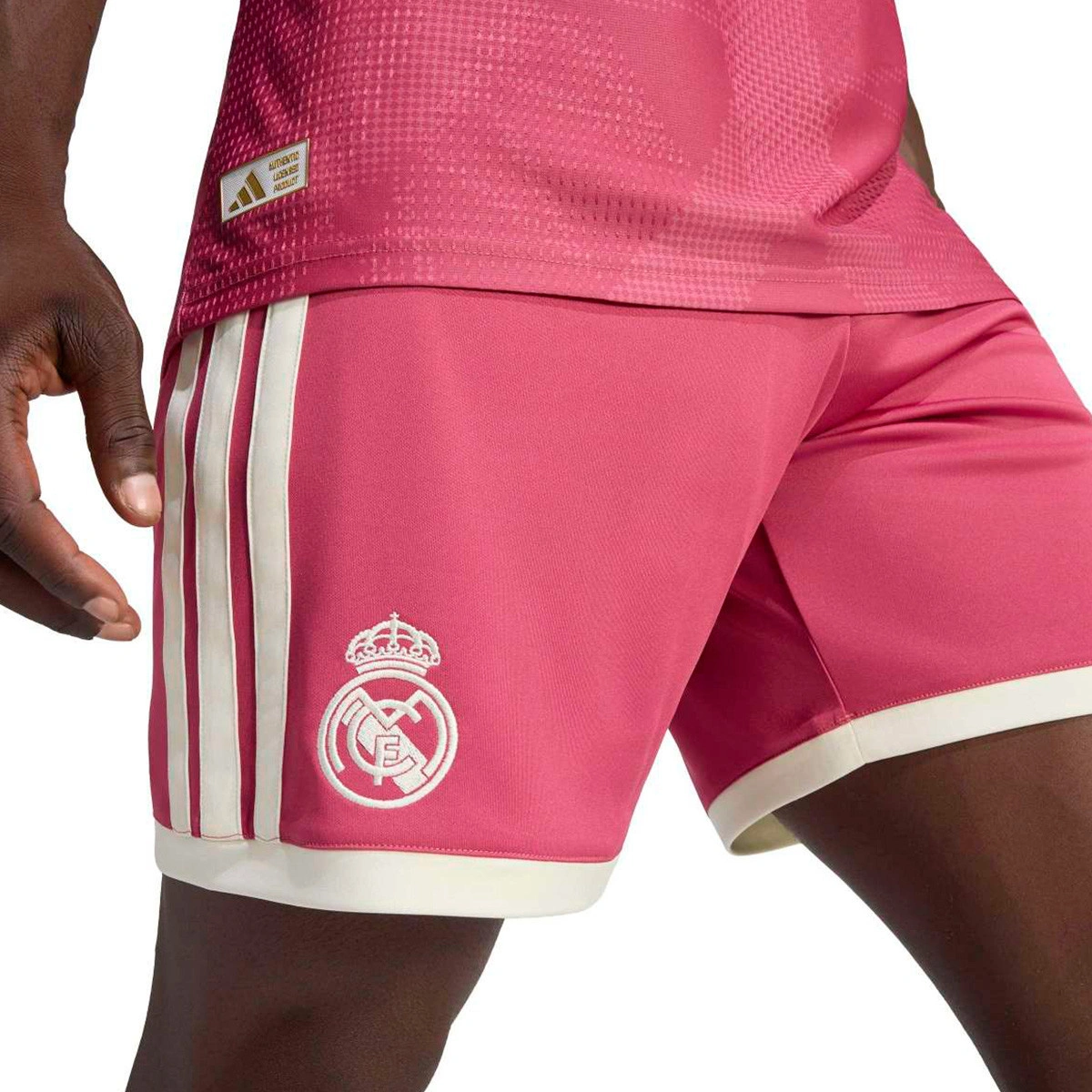 pantalon-corto-adidas-real-madrid-tercera-equipacion-2026-2027-wild-pink-2