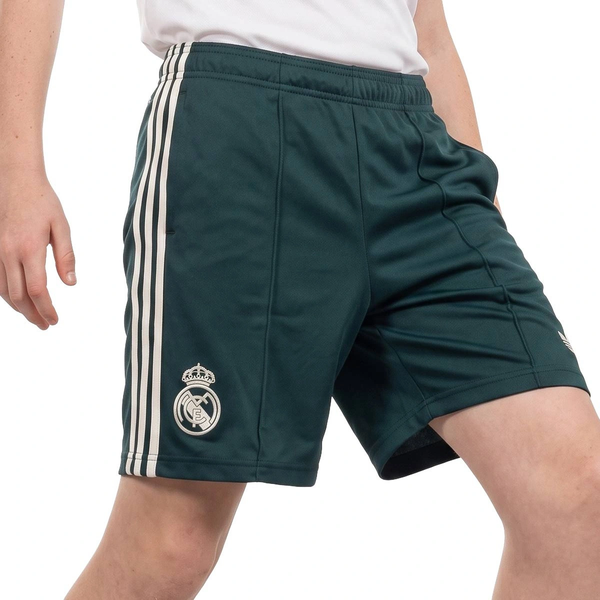 pantalon-corto-adidas-real-madrid-auswarts-2026-2027-kinder-verde-0