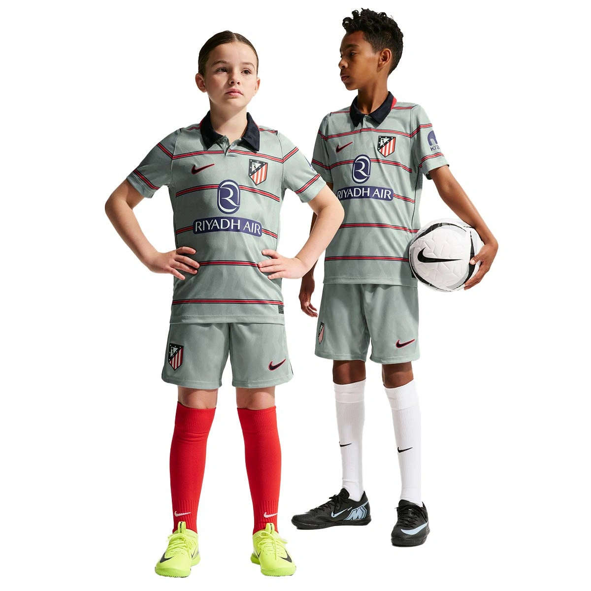 pantalon-corto-nike-atletico-de-madrid-tercera-equipacion-2026-2027-nino-grey-4
