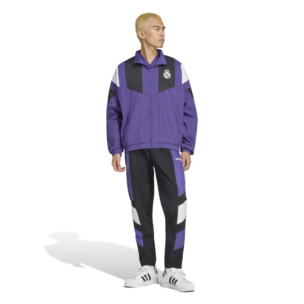 chaqueta-adidas-real-madrid-eqt-fanswear-2026-2027-unity-purple-4