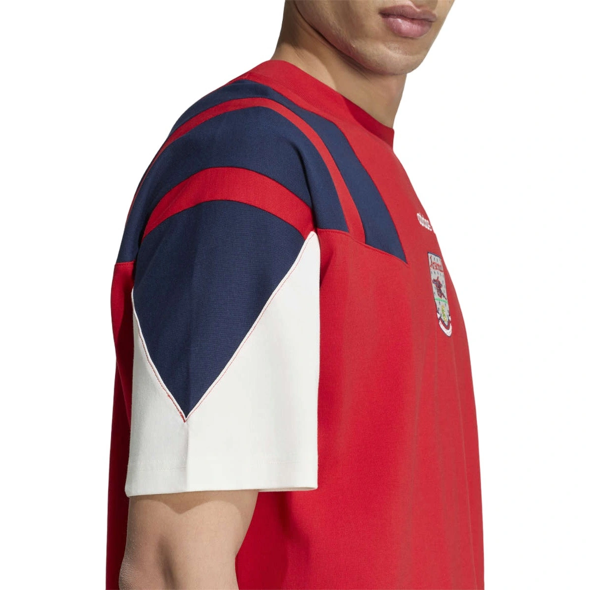 camiseta-adidas-arsenal-fc-fanswear-2026-2027-better-scarlet-off-white-3