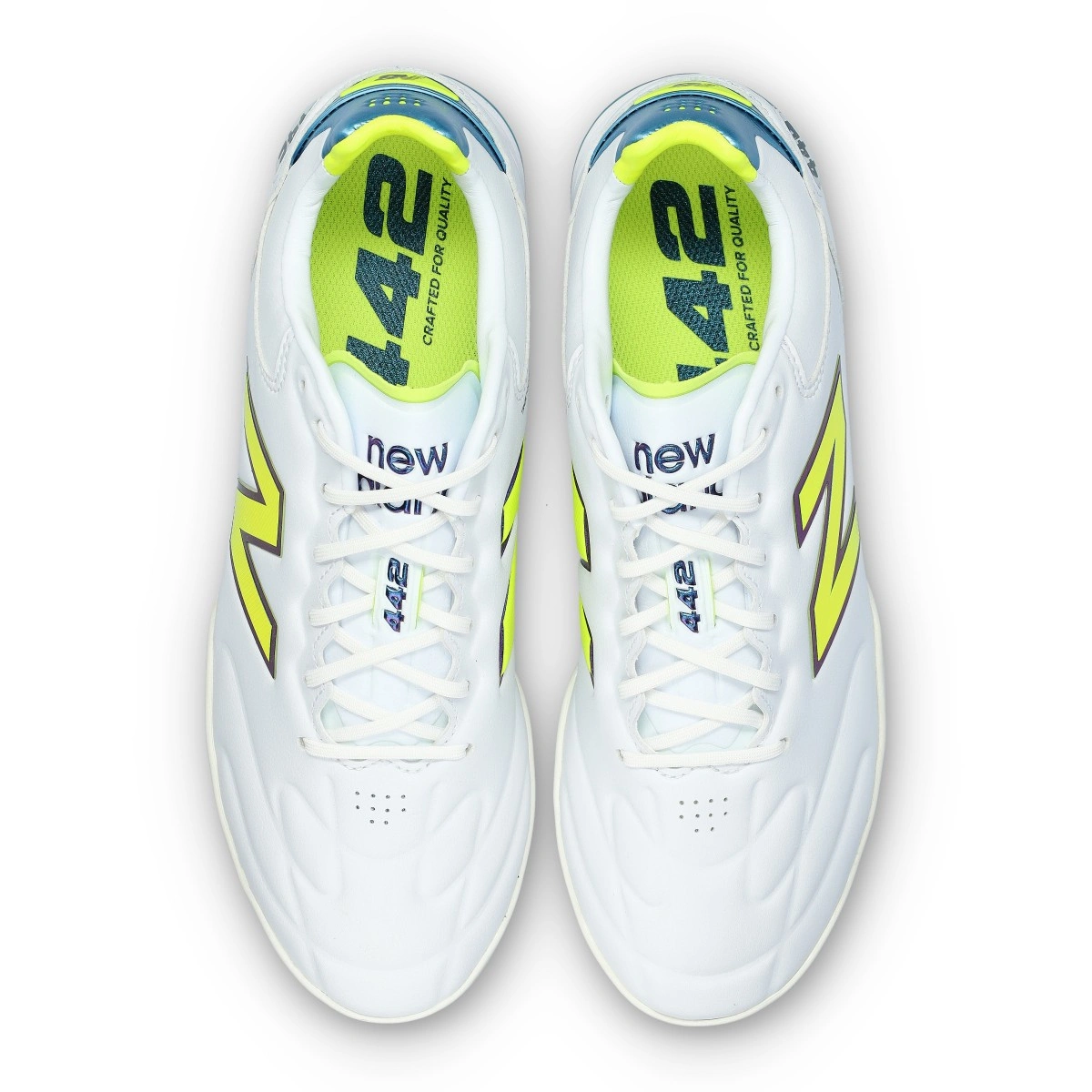 bota-new-balance-442-elite-turf-v3-white-alkaline-green-5