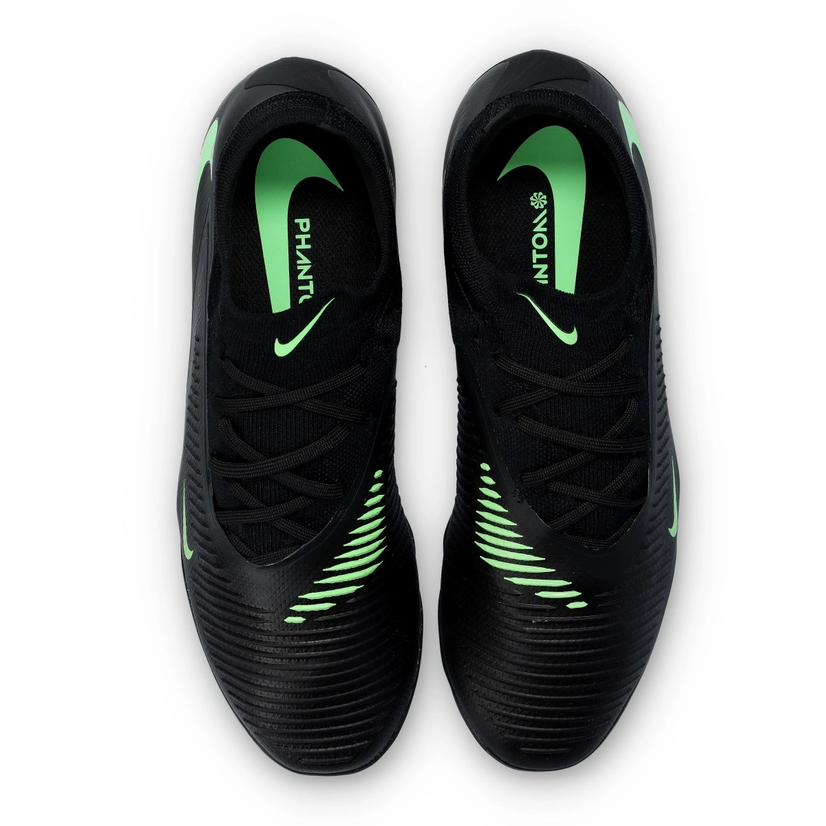 bota-nike-phantom-6-low-pro-turf-negro-5
