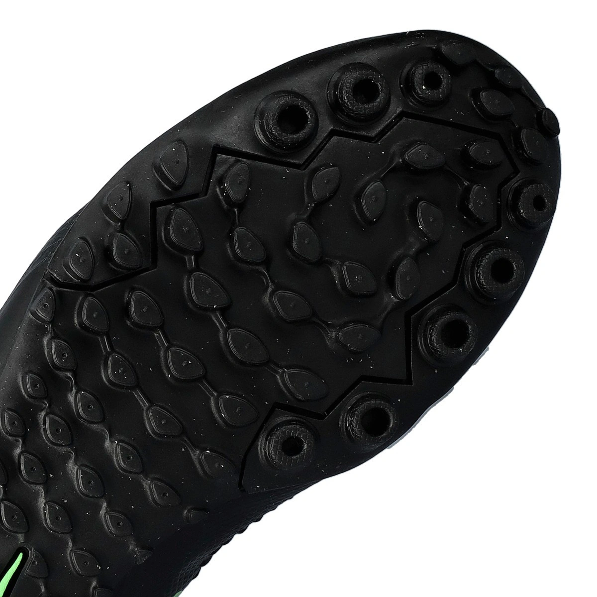 bota-nike-phantom-6-low-pro-turf-negro-8