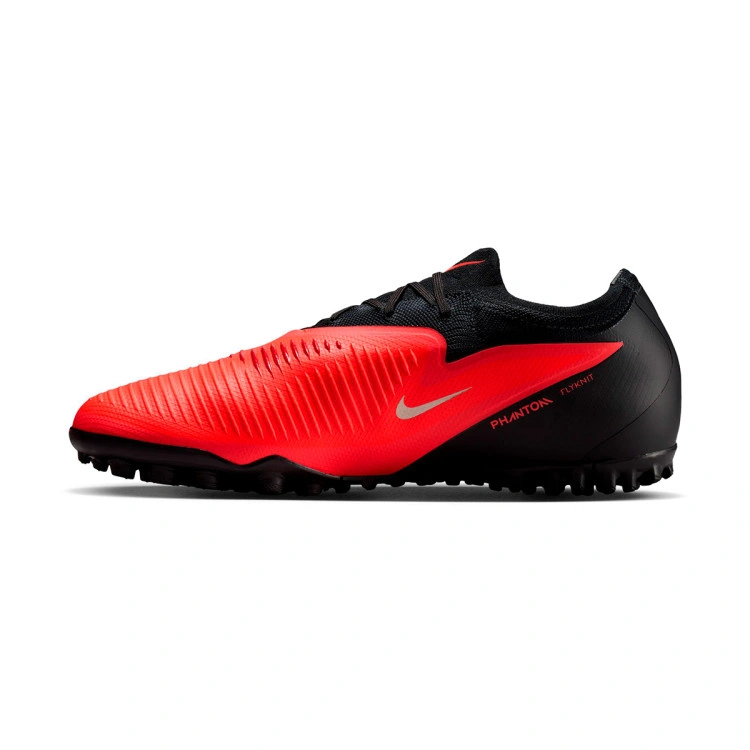 bota-nike-reactx-phantom-6-low-pro-turf-brt-crimson-blur-black-2