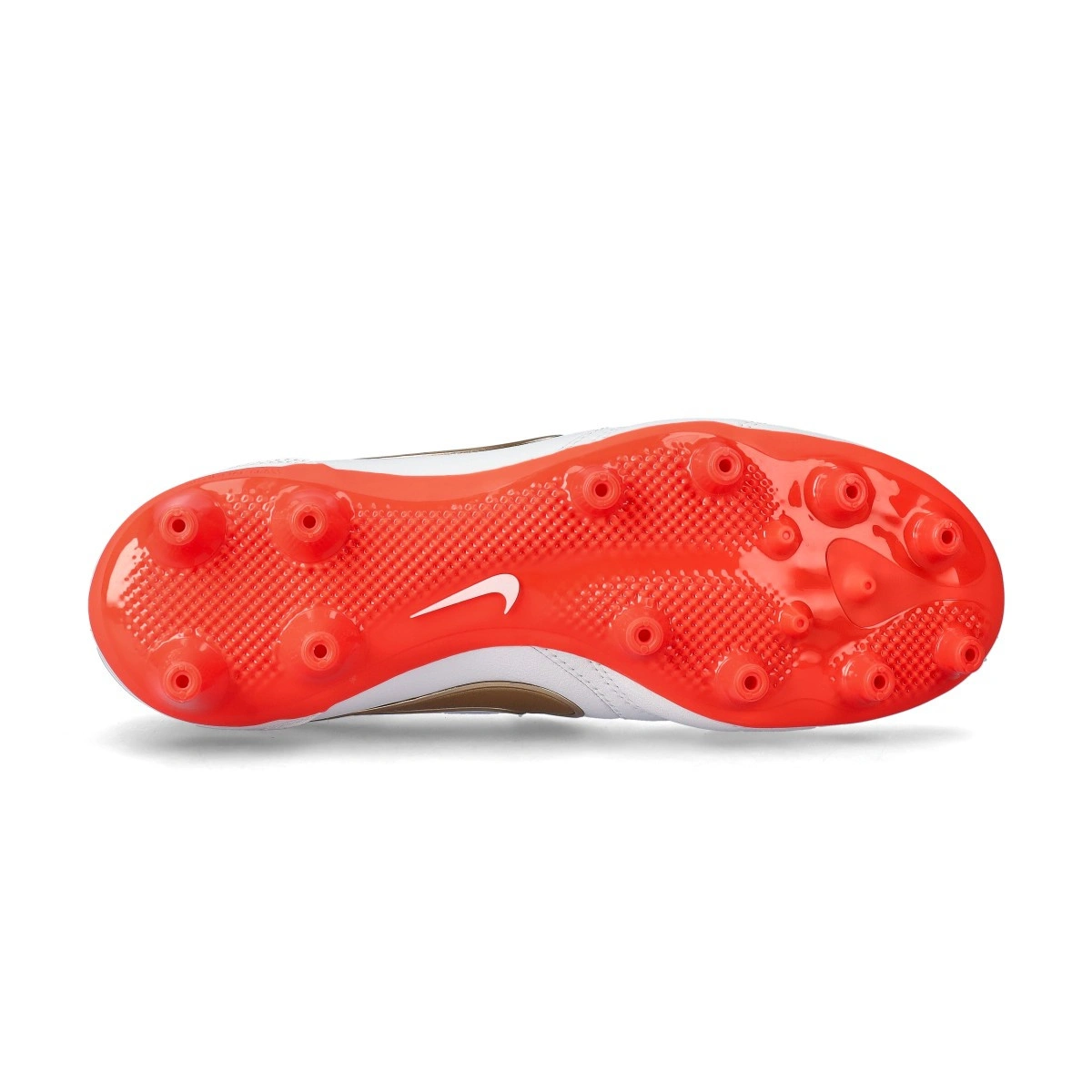 bota-nike-tiempo-maestro-pro-ag-blanco-3