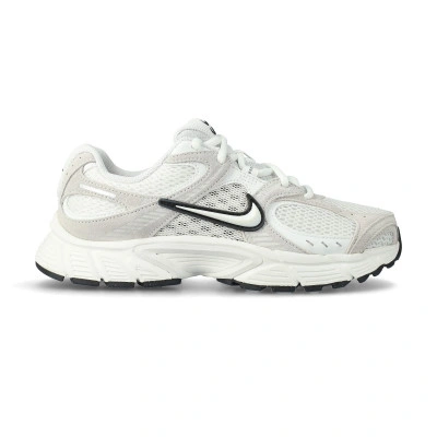Sneakers Nike V5 Rnr Mujer
