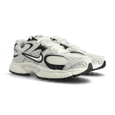 Sneakers Nike V5 Rnr Mujer