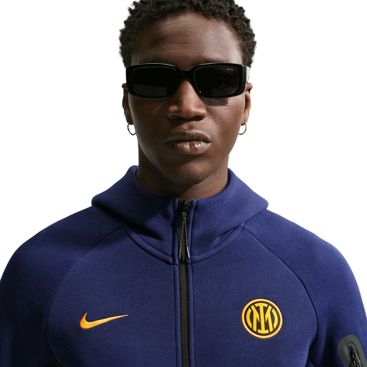 chaqueta-nike-inter-milan-fanswear-2026-2027-blue-void-university-gold-no-sponsor-2