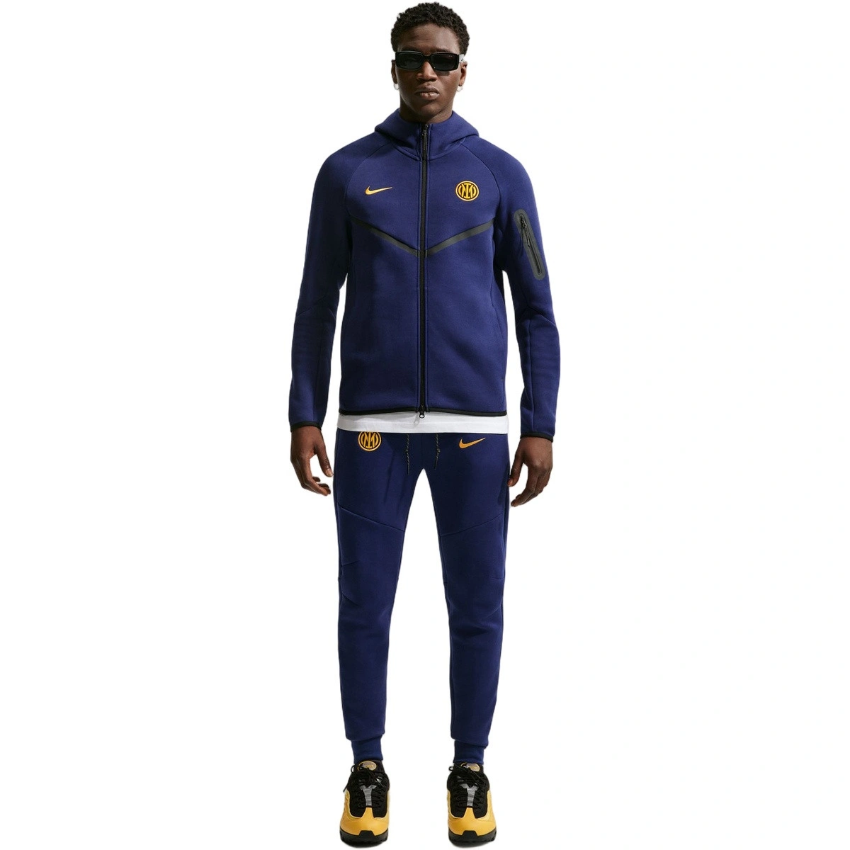 chaqueta-nike-inter-milan-fanswear-2026-2027-blue-void-university-gold-no-sponsor-3