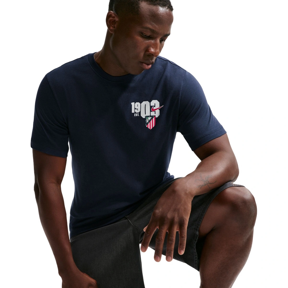 camiseta-nike-atletico-de-madrid-fanswear-2026-2027-obsidian-salsa-red-white-no-sponsor-2