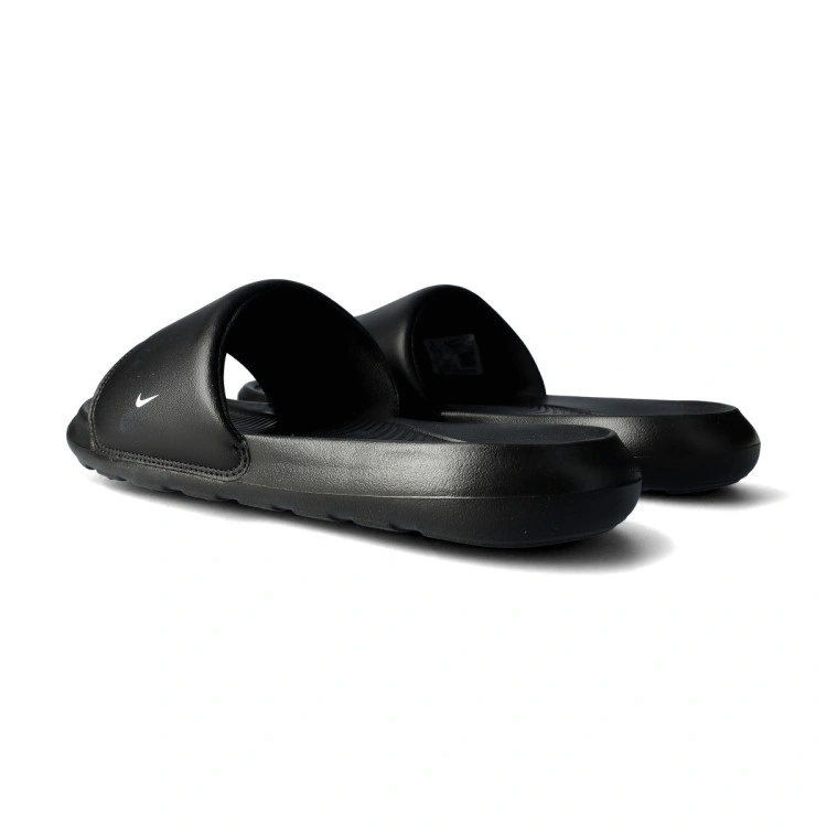 chanclas-nike-victori-one-milan-negro-2