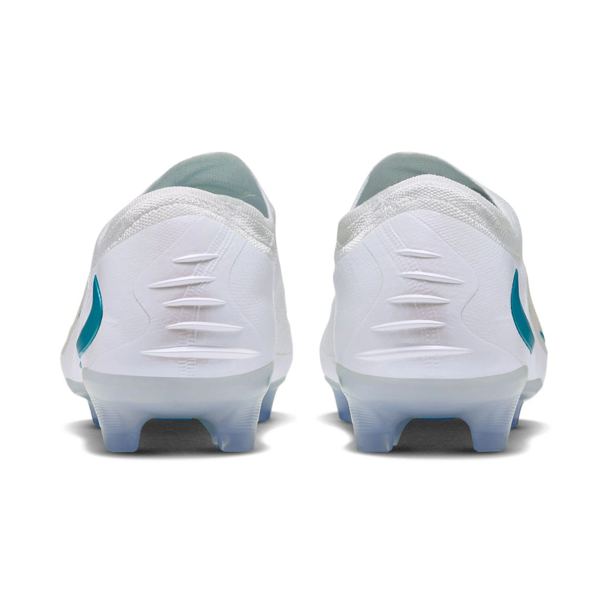 bota-nike-phantom-6-low-elite-fg-white-dusty-cactus-white-4