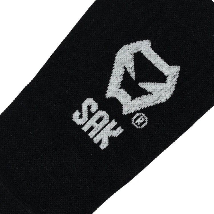espinillera-sak-shape-negro-4